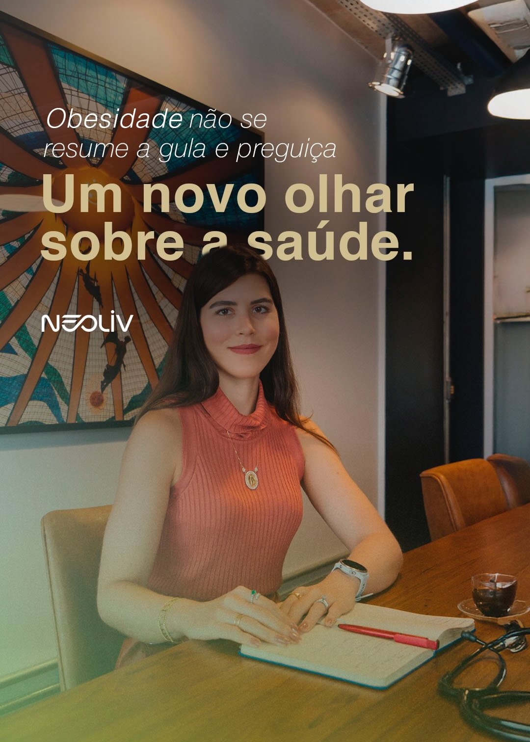 Imagem ilustrativa da Dr. Stephanie com texto: "Obesidade não se resume a gula e preguiça. Um novo olhar sobre a saúde"